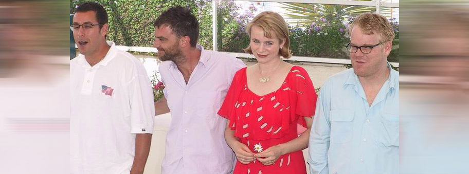 Adam Sandler, Regisseur Paul Thomas Anderson, Emily Watson und Philip Seymour Hoffman bei der Präsentation ihres Filmes «Punch-Drunk Love» in Cannes 2002.