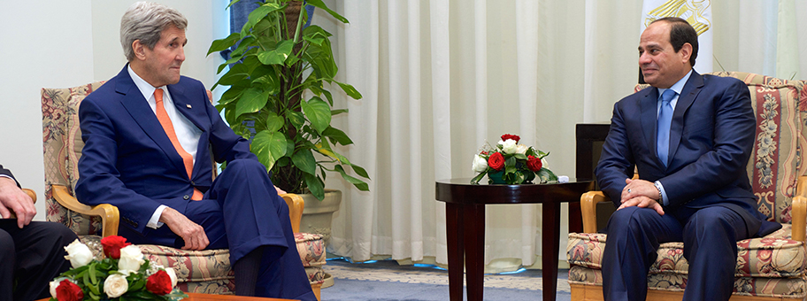 Der ägyptische Präsident Abd alFattah asSisi bei Gesprächen mit dem amerikanischen Aussenminister John Kerry im März 2015 in Sharm elSheikh, Ägypten.