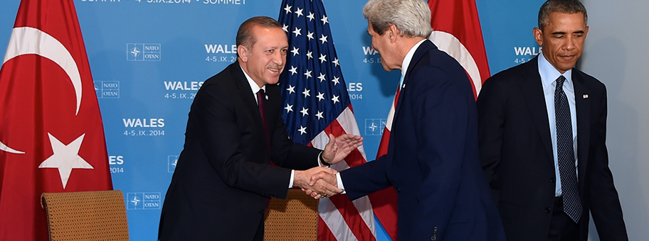 Aussenminister John Kerry mit dem türkischen Präsidenten Tayyip Erdogan am Rande des Nato-Treffens in Newport, Wales, 5.