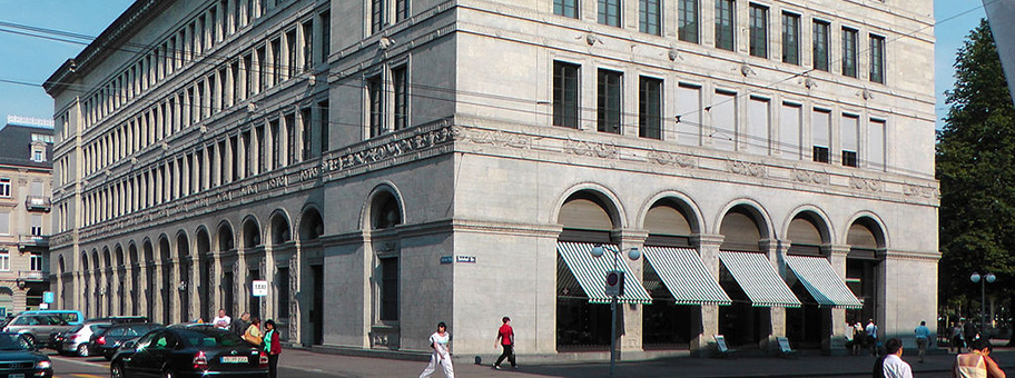 SNB Schweizer Nationalbank in Zürich, beim Bürkliplatz, Ecke Bahnhofstrasse - Börsenstrasse.