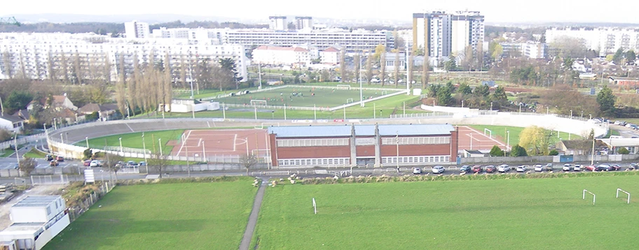 Panoramablick auf Aulnay-sous-Bois, Banlieue von Paris.