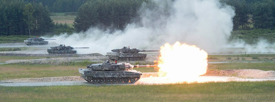 Leopard 2 Panzer der Deutschen Armee bei einer Übung in Grafenwoehr, Juni 2018.
