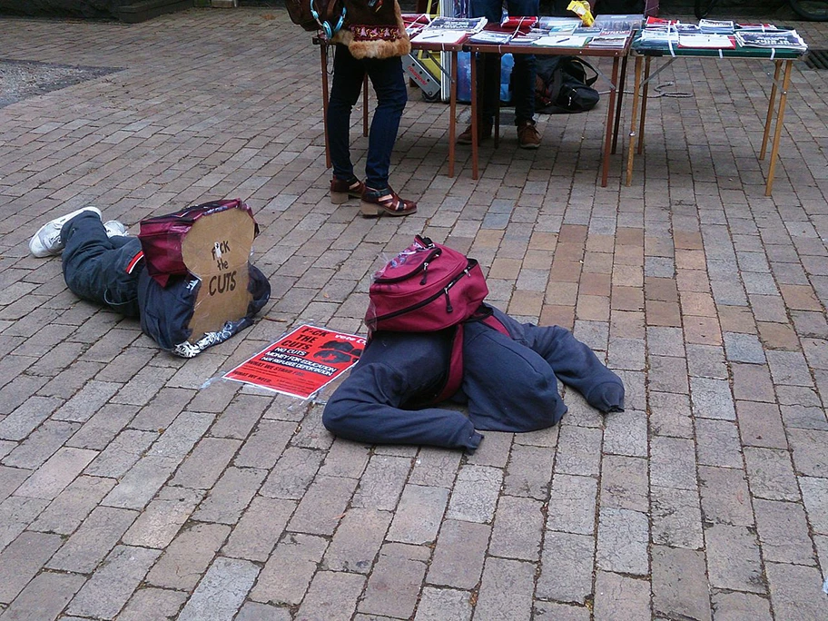 Studentaktion in Melbourne gegen Kürzungen im Bildungsbereich, September 2013.