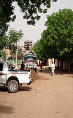 Sudan_Khartoum_backstreet_1.jpg