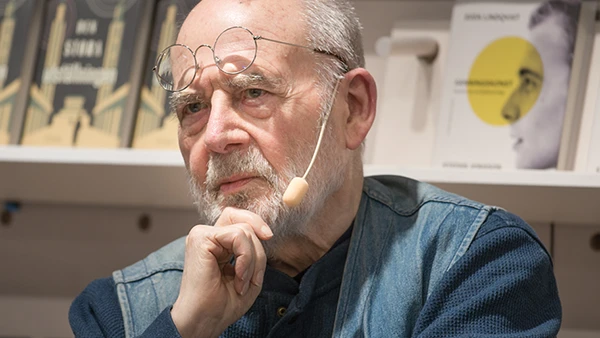 Der schwedischer Schriftsteller und Literaturhistoriker Sven Lindqvist in Stockholm, Februar 2018.