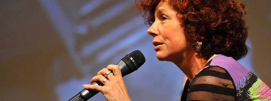 Die spanische Filmregisseurin und Drehbuchautorin Icíar Bollaín, April 2012.