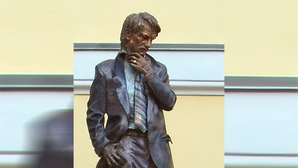 Statue des russischen Filmemachers Andrei Tarkowski.