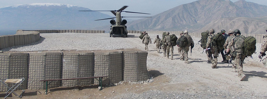 Verlegung deutscher Truppen von dem Aussenposten der Bundeswehr «Observation Post North» nach Kundus mit Hilfe einer CH-47 Chinook im Oktober 2013.