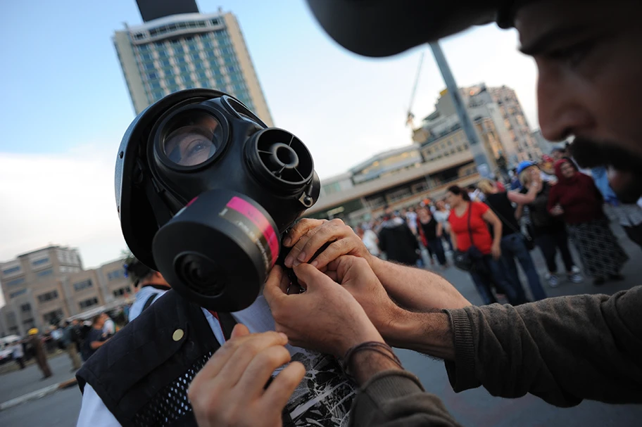 Demonstrant in Istanbul während den Gezi-Protesten.