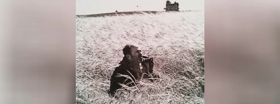 Der US-amerikanische Drehbuchautor und Regisseur Terrence Malick während dem Dreh zu «In der Glut des Südens».