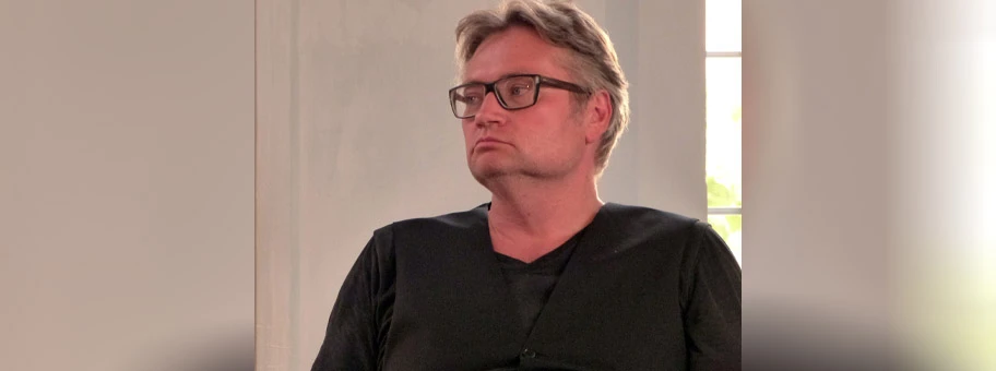 Der Kultursoziologe Thomas Wagner bei einer Diskussionsrunde auf dem Erlanger Poetenfest 2017.