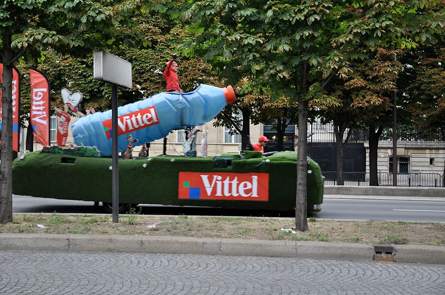 Champs-Élysées, Paris.