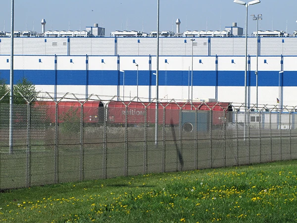 Waggons mit Uran an der Urananreicherungsanlage Urenco in Gronau.