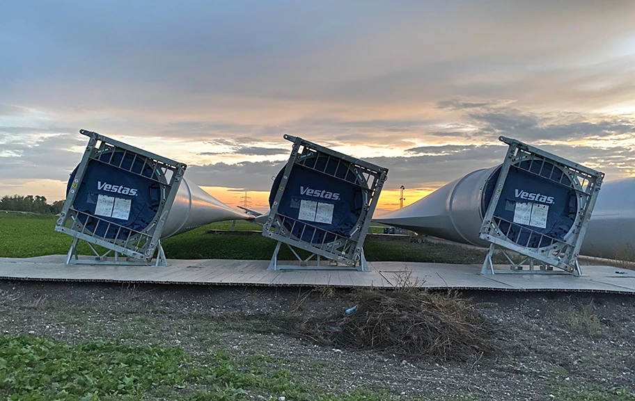 Rotorblätter für den Windpark Trumau. Blickrichtung Süden, Oktober 2022.