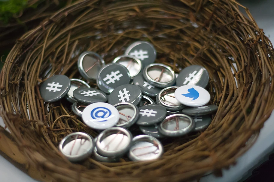 Twitter Buttons.