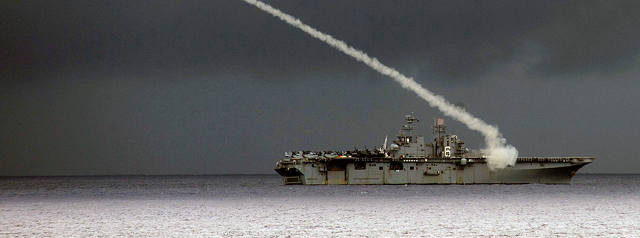 US-Kriegsschiff bei einer militärischen Übung in der Pilippinischen See.