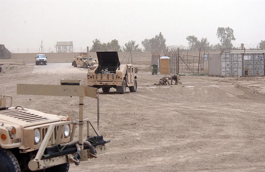 Hochsicherheitseinrichtung des US-Militärs im Irak - Camp Victory, 24. April 2006.