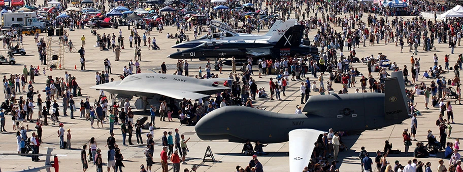 Flugshow in San Diego am Open House Day auf der Naval Air Station.