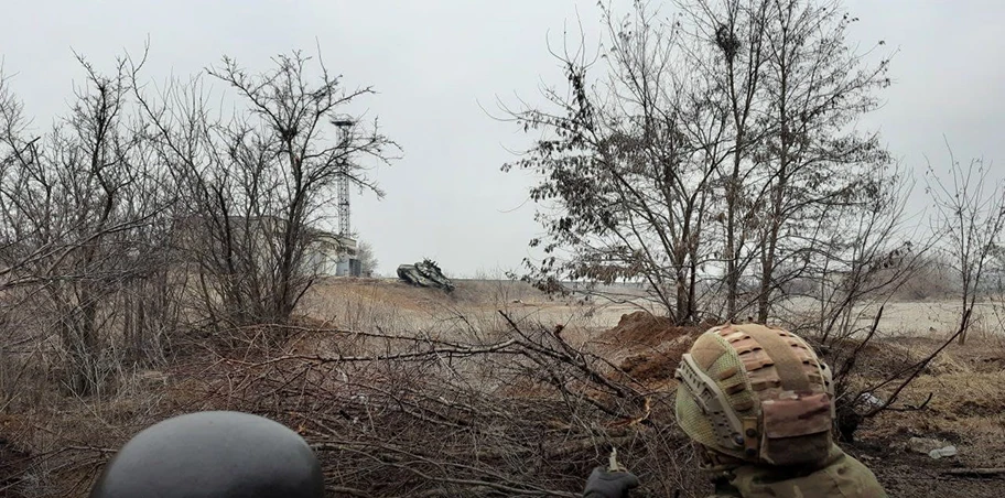 Ukrainische Soldaten bei Mariupol, März 2022.