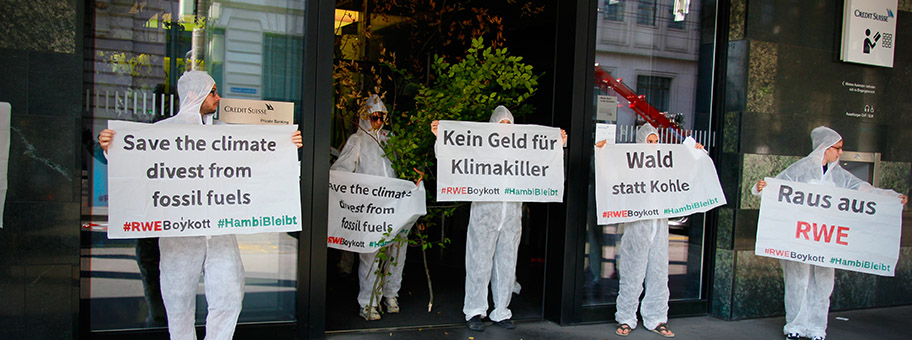 Aktion gegen Credit Suisse in Basel.