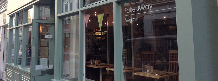 Vegan-Restaurant «VBites» in Brighton.