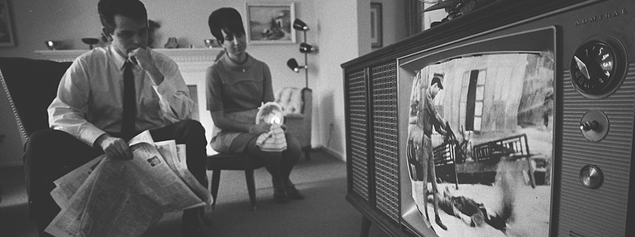 Der Vietnam Krieg im Fernseher, Februar 1968.