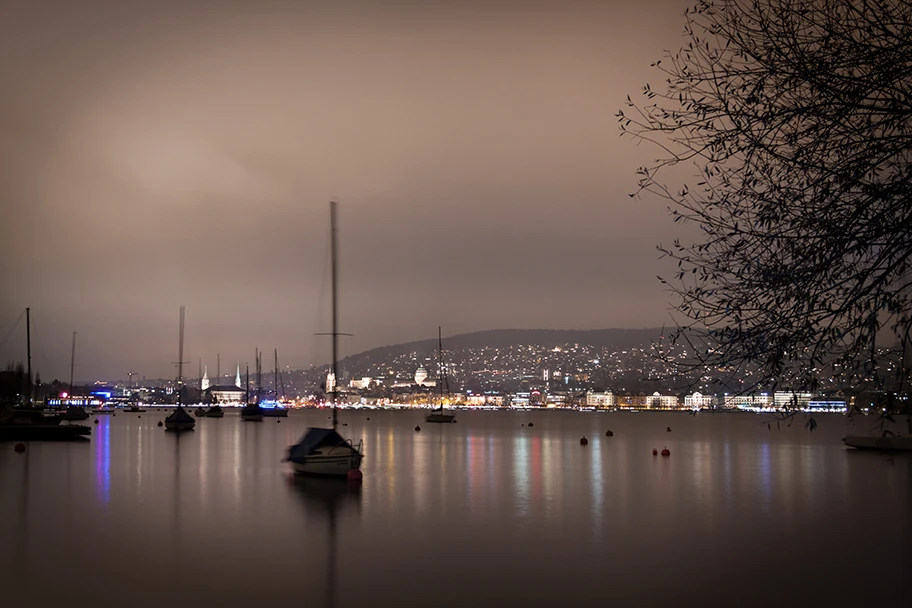 Zürich bei Nacht.