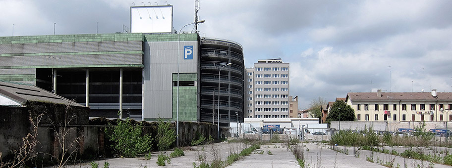 Parkhaus in Mestre, Venedig, April 2022.