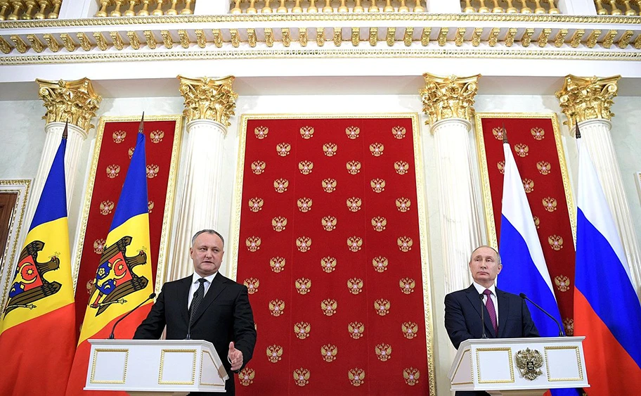 Der moldawische Präsident Igor Dodon mit Vladimir Putin, Januar 2017.