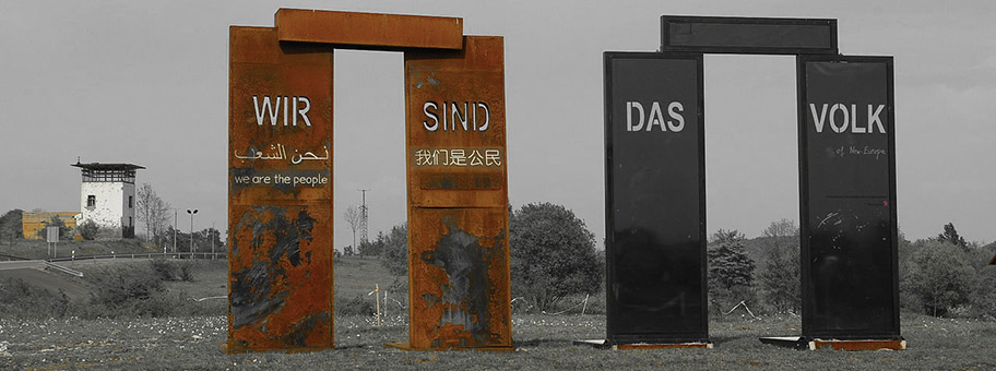 Denkmal zur Einheitsbewegung in der DDR 198990 im nationaldenkmal Skulpturenpark Deutsche Einheit.