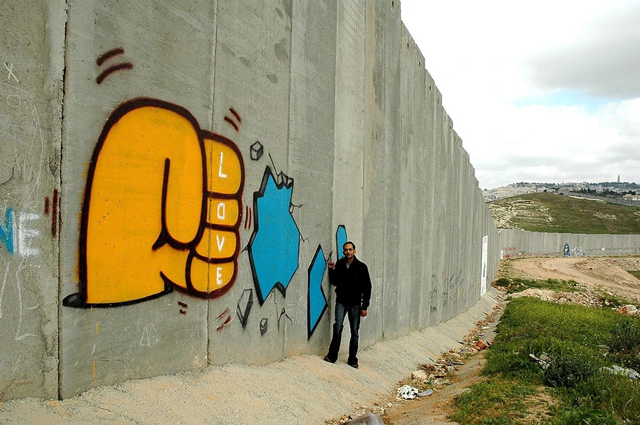 Mauer zwischen Israel und Palästina in der Nähe der Al-Quds Universität bei Jerusalem.