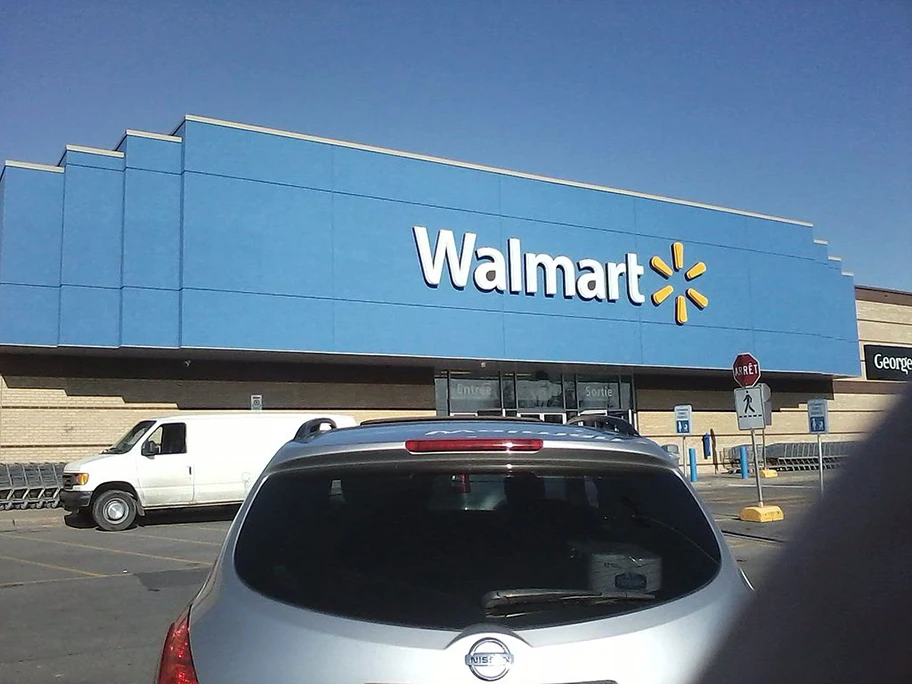 Walmart Einkaufszentrum in Pincourt, Quebec, Kanada.