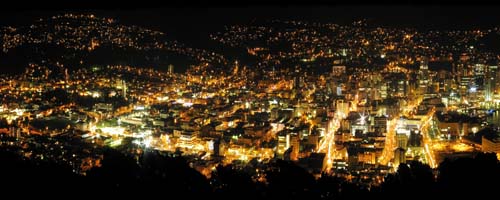 Wellington_city_night_2a.jpg