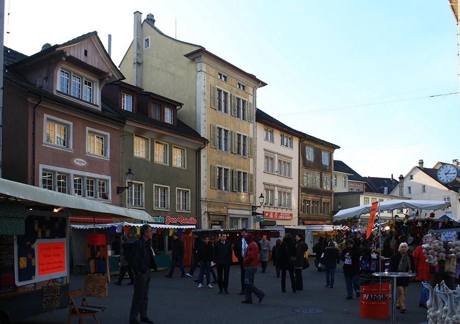 Die Steinberggasse in Winterthur, an welcher viele Häuser Stefanini gehören.