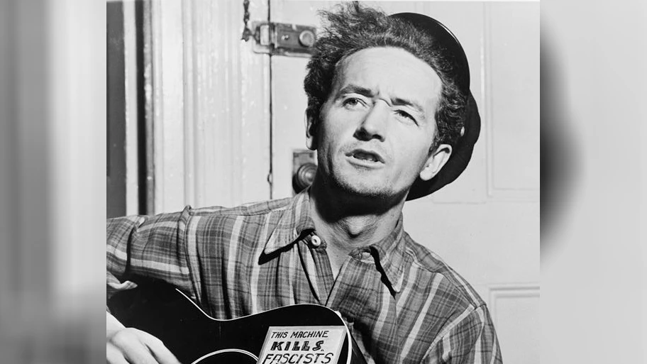 Woody Guthrie am 8. März 1943.