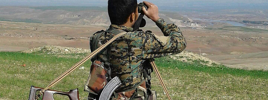 Scharfschütze der YPG bei der Offensive auf Raqqa, März 2017.