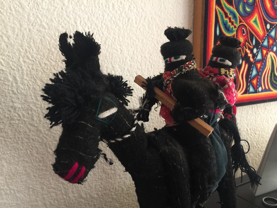 Zapatista Puppen aus Chiapas, Mexico.