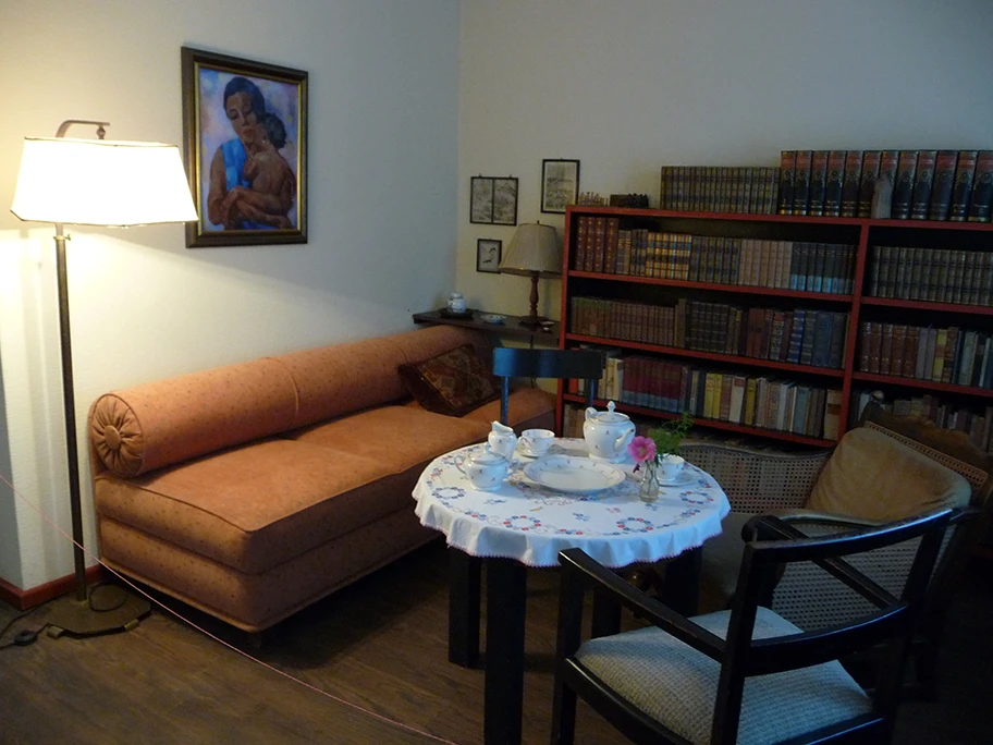 Wohn- und Arbeitszimmer von Hans Fallada.