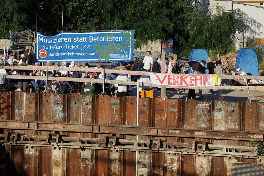 Protestaktion gegen den Bau der A100 in Berlin, August 2022.