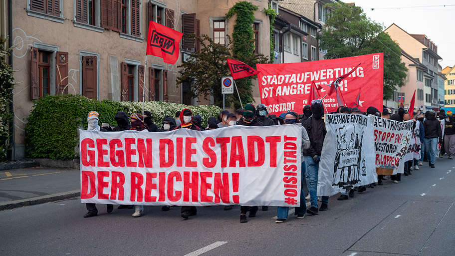 Demo am 26. Juni 2023 in Winterthur gegen die Stadt der Reichen.