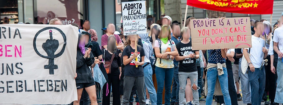 Demonstrant*innen gegen den «Marsch für's Läbe» 2019.