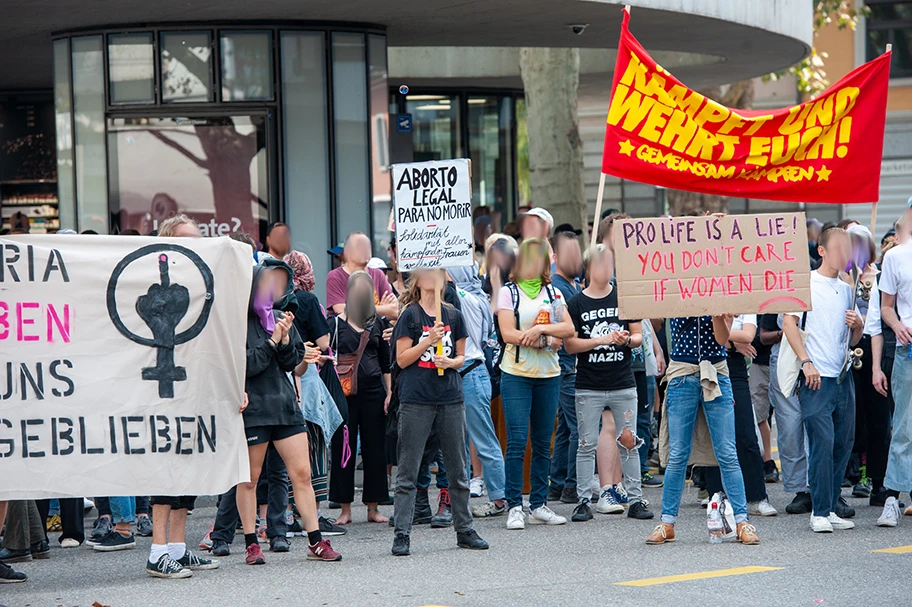 Demonstrant*innen gegen den «Marsch für's Läbe» 2019.