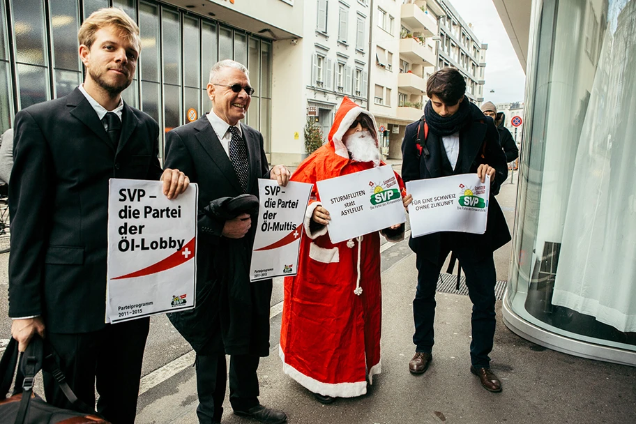 Die Aktion in Basel gegen die Profitintereessen der Öllobby.