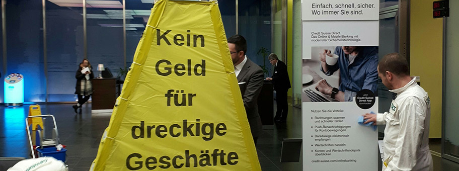 Greenpeace-Aktion in der Credit Suisse Filiale in Basel, 8. Februar 2019.