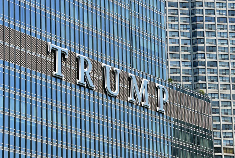 Trump droht die Zügel ordentlich anzuziehen, wenn grosse Kapitale nicht entsprechend seiner Vorgaben handeln.