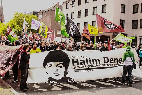 Demonstration in Hannover zu Gedenken an Halim Dener.