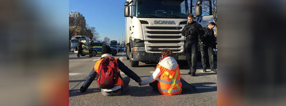 Blockade der Letzten Generation in Hamburg, 6. April 2023.