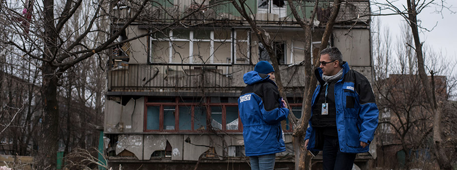 Zerstörtes Wohnhaus in der Ostukraine, März 2015.