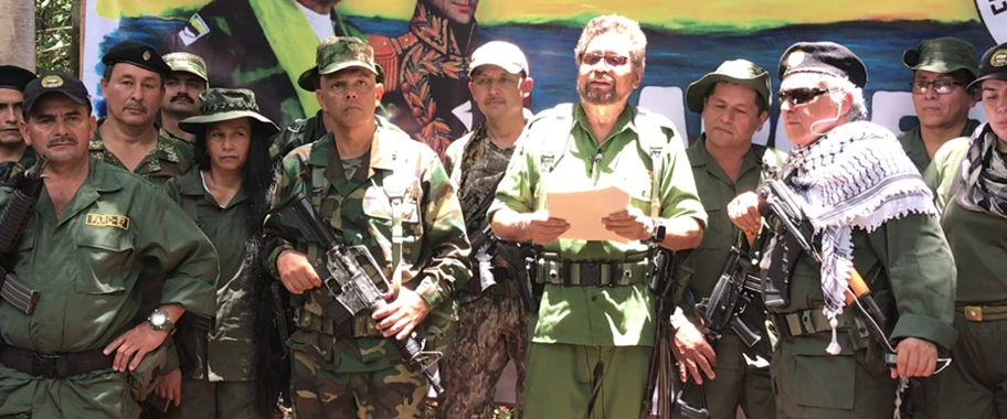 Kolumbien vor neuem bewaffneten Konflikt? Iván Márquez verliest Manifest der neuen Farc-Guerilla.