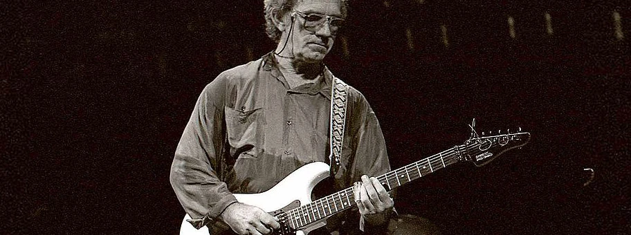 J.J. Cale auf der Bühne.